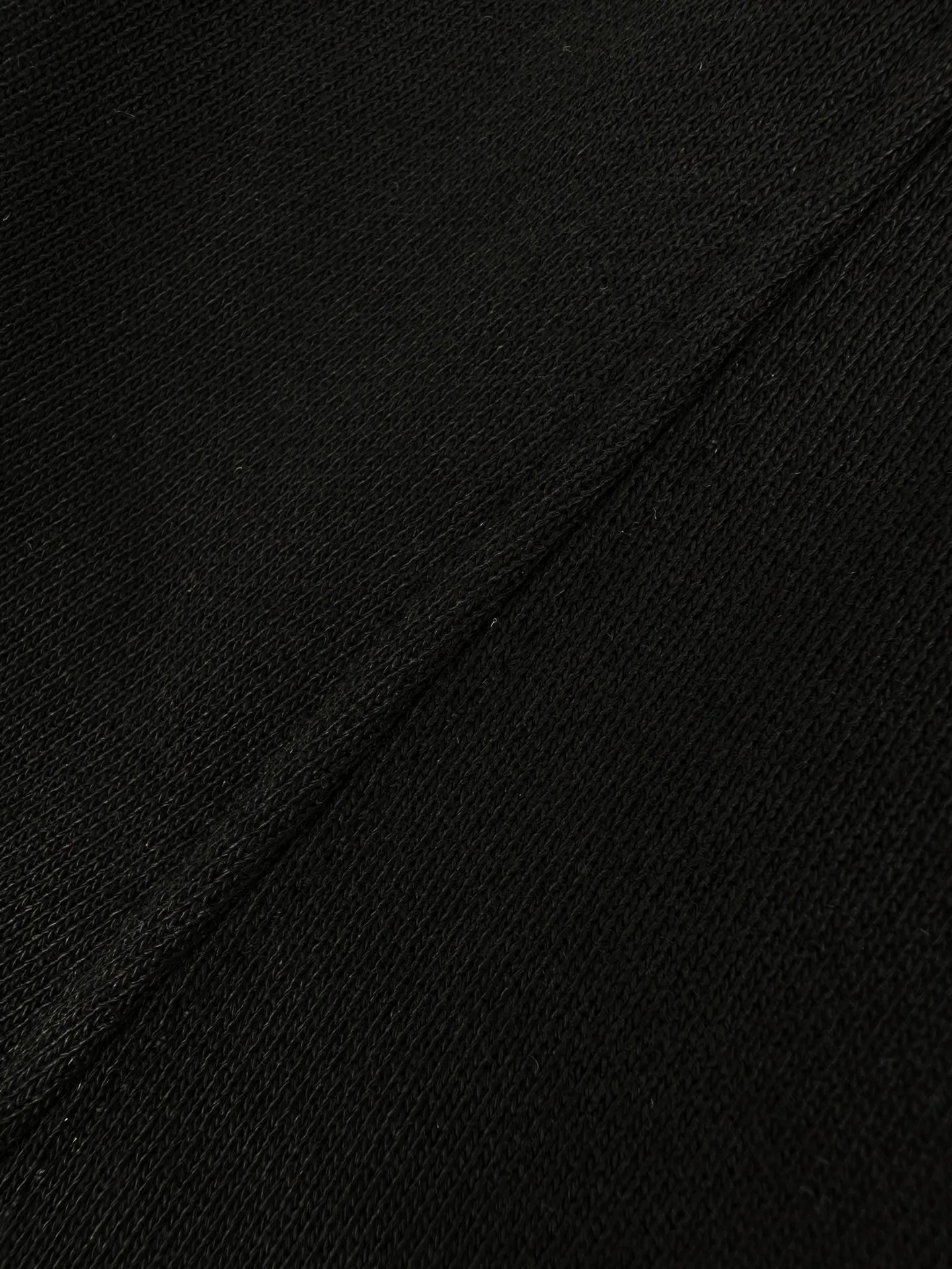 Classic Canada Goose 1: Canada Goose 2: ： 1:1 CG 1:1 CG ： Size：S M L XL ：BB